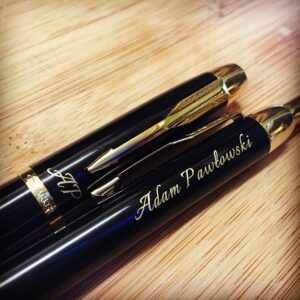 Znakowanie na pió i d? marki #parker #pen #pioro #dlugopis #waterman #name #grawerowanie #laserowe #warsaw #poland #prezent  #2017 #wawa #bielany  #trotec #rmi #laser #engraving #marking ??
Zapraszamy do #galeria
http://grawerowanie.org.pl/
??
 #Zapraszamy rownie? na nasz profil FB 
https://www.facebook.com/grawerowanie.laserowe.warszawa/
?? lub
https://www.instagram.com/grawerowanie_org_pl/
?? obserwuj nas na bie?? #grawerujznami
?? +48500065800 #polska, #warszawa, #bielany, al. #reymonta 12/12